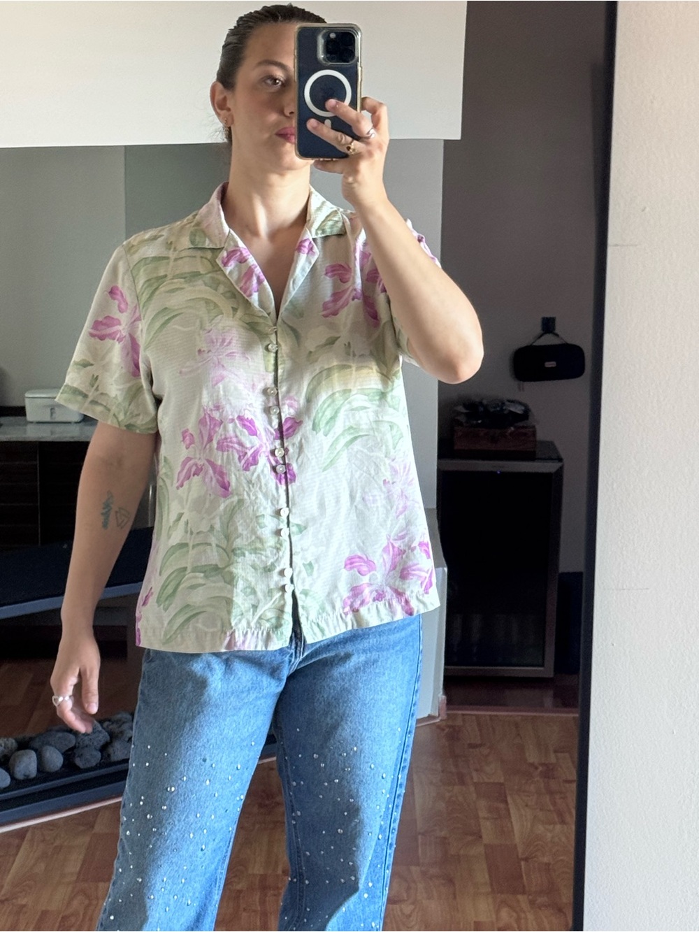 Tommy Bahama 100%SILK L (12/14) pre-loved Green Floral Button-Up Short Sleeve